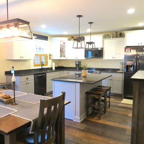 546 Loxley Lane 546 Loxley Lane, Troy, OH 45373