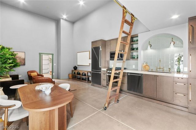 8575 Stange Avenue, Las Vegas, NV 89129