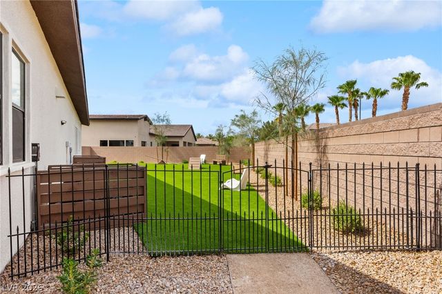 8575 Stange Avenue, Las Vegas, NV 89129