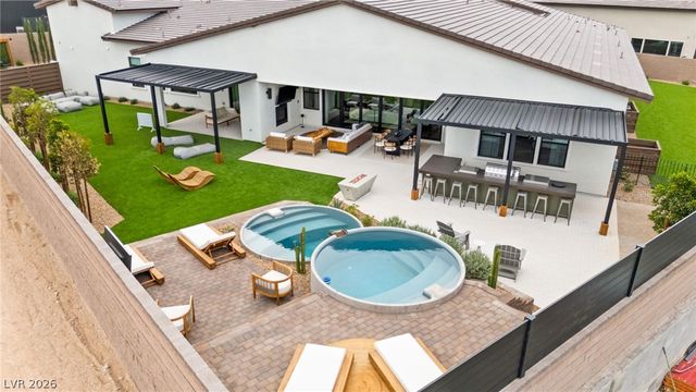 8575 Stange Avenue, Las Vegas, NV 89129