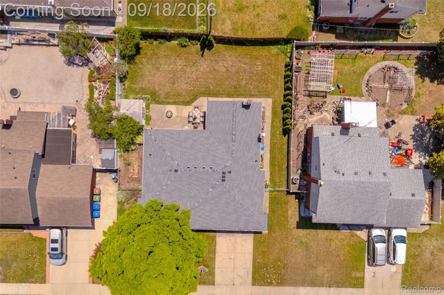 4840 Iowa Drive, Warren, MI 48092