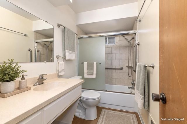 2855 Gerald Avenue NE, Grand Rapids, MI 49505
