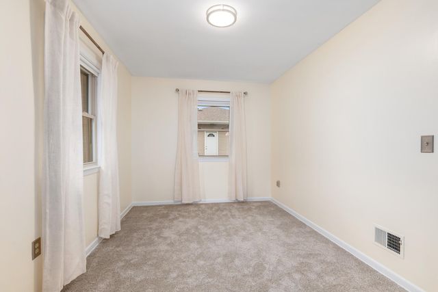 2855 Gerald Avenue NE, Grand Rapids, MI 49505
