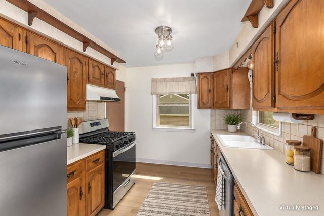 2855 Gerald Avenue NE, Grand Rapids, MI 49505