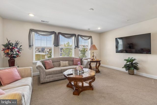 11239 PENZANCE LN, White Plains, MD 20695