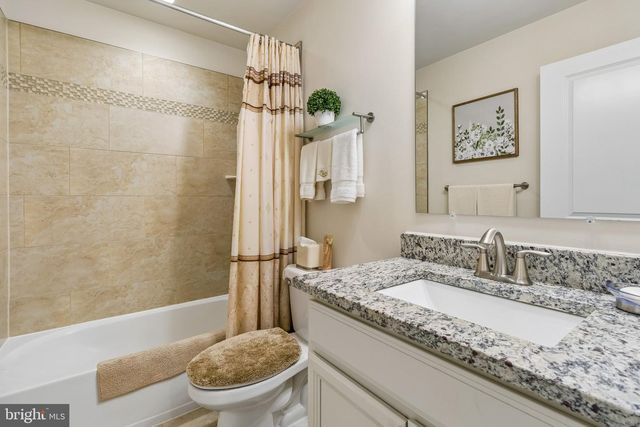 11239 PENZANCE LN, White Plains, MD 20695