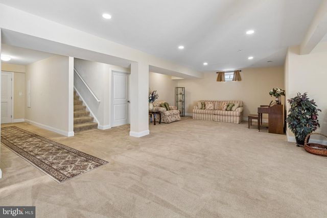 11239 PENZANCE LN, White Plains, MD 20695