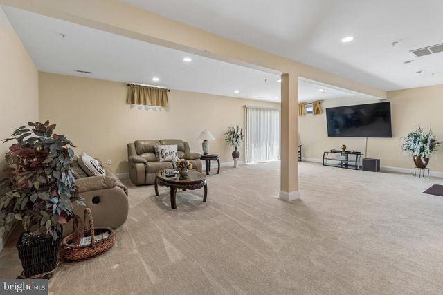 11239 PENZANCE LN, White Plains, MD 20695