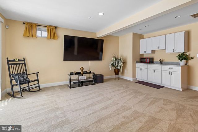 11239 PENZANCE LN, White Plains, MD 20695