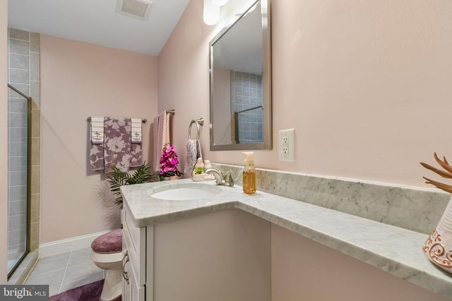 11239 PENZANCE LN, White Plains, MD 20695