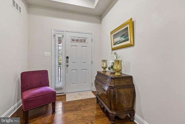 11239 PENZANCE LN, White Plains, MD 20695