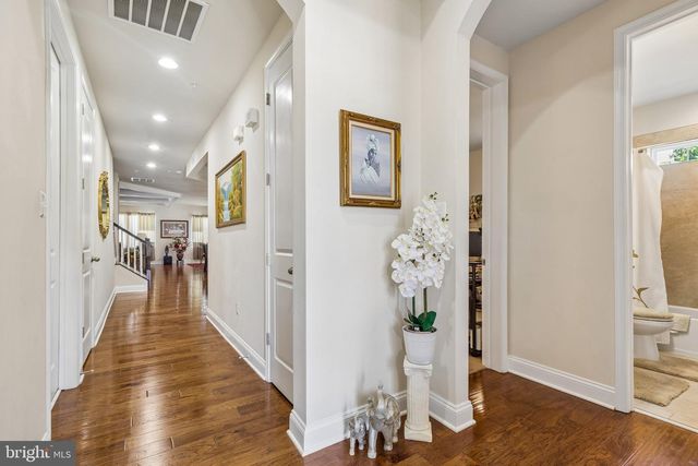 11239 PENZANCE LN, White Plains, MD 20695