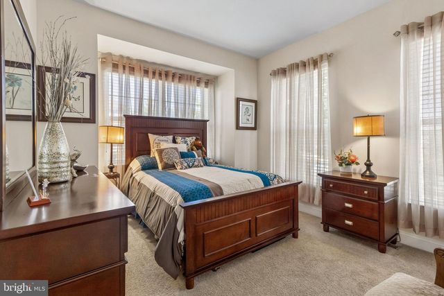 11239 PENZANCE LN, White Plains, MD 20695