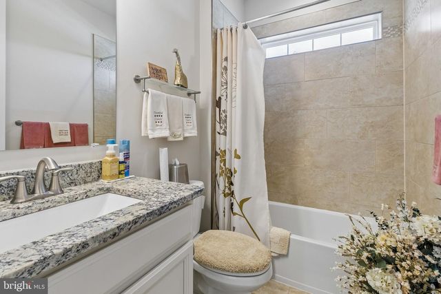 11239 PENZANCE LN, White Plains, MD 20695