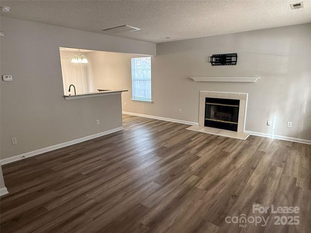 12111 Stewarts Crossing Drive, Charlotte, NC 28215