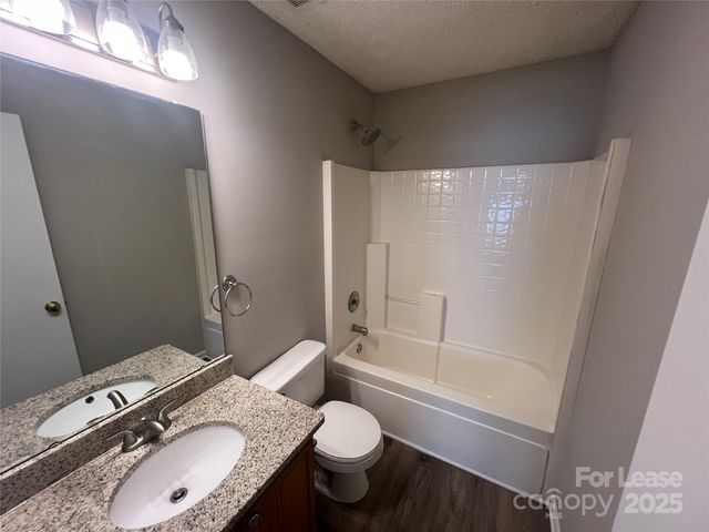 12111 Stewarts Crossing Drive, Charlotte, NC 28215