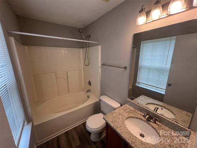 12111 Stewarts Crossing Drive, Charlotte, NC 28215