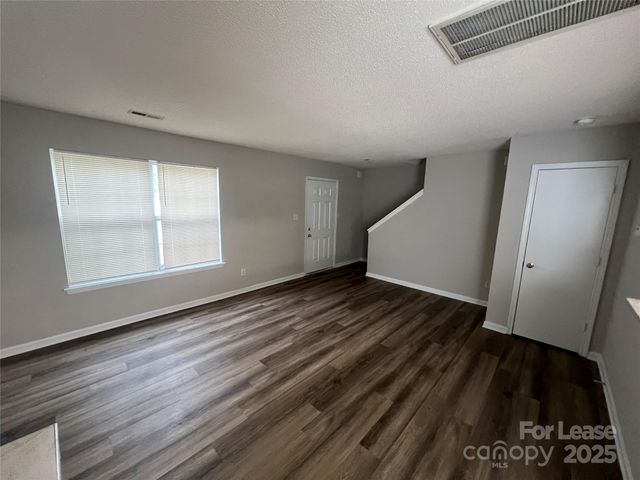 12111 Stewarts Crossing Drive, Charlotte, NC 28215