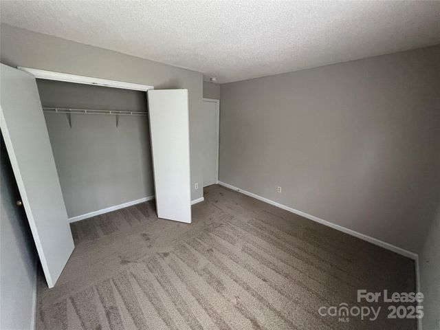 12111 Stewarts Crossing Drive, Charlotte, NC 28215