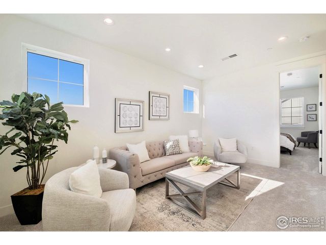 5198 Stonewall St, Loveland, CO 80538