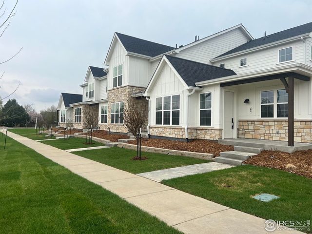 5198 Stonewall St, Loveland, CO 80538