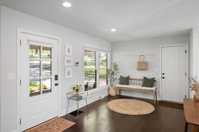 8601 Travis Street, Overland Park, KS 66212