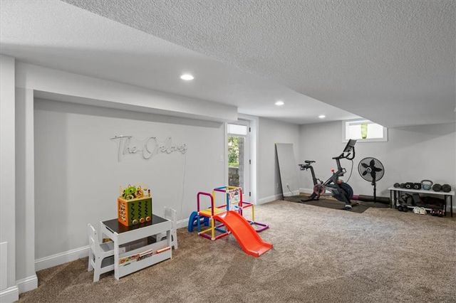 8601 Travis Street, Overland Park, KS 66212