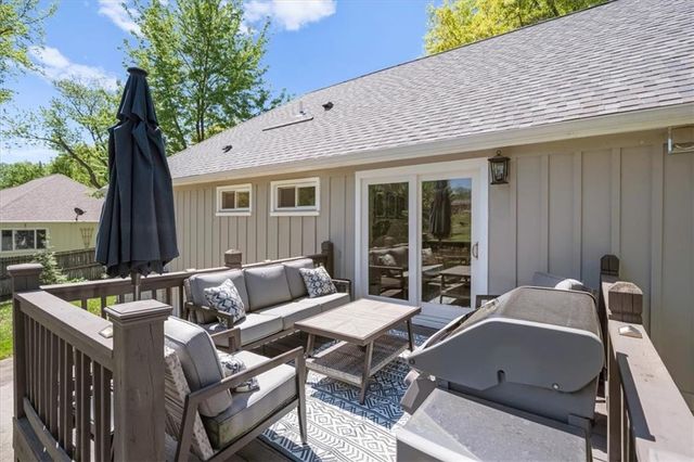 8601 Travis Street, Overland Park, KS 66212