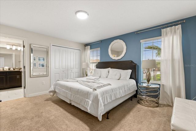 9075 DOGLEG DR, Davenport, FL 33896