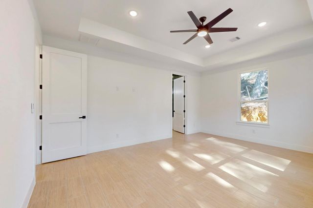 117 Keaau CT W, Bastrop, TX 78602