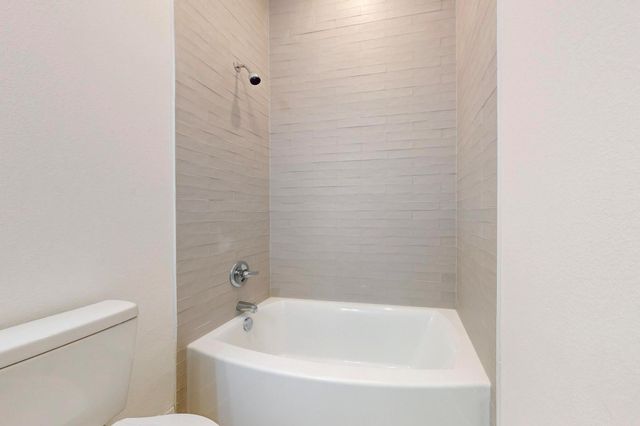 117 Keaau CT W, Bastrop, TX 78602