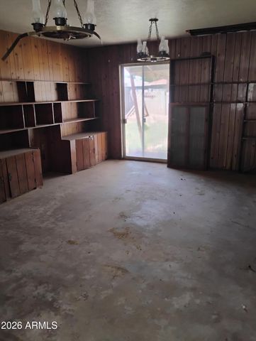 3302 W TURNEY Avenue, Phoenix, AZ 85017