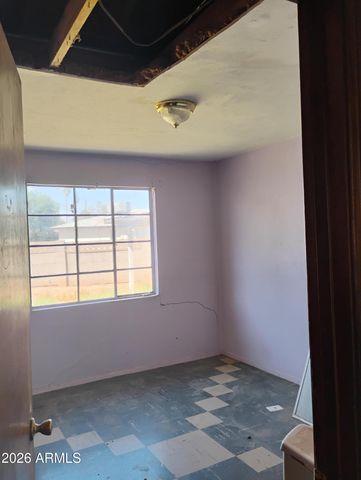 3302 W TURNEY Avenue, Phoenix, AZ 85017