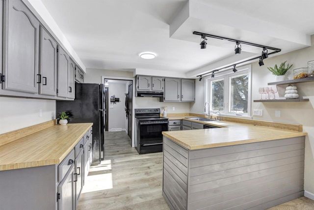 313 STEVEN COURT, Denmark, WI 54208