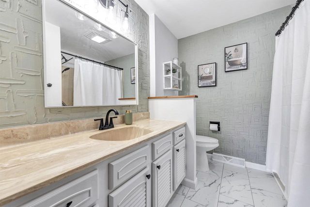 313 STEVEN COURT, Denmark, WI 54208