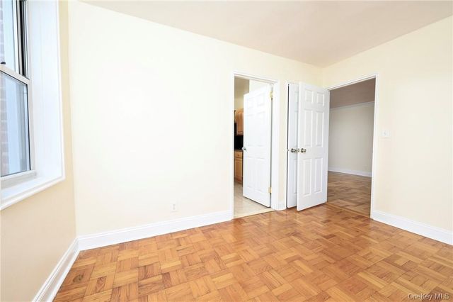 2 Sadore Lane 2E, Yonkers, NY 10710