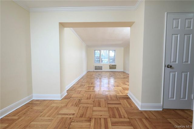 2 Sadore Lane 2E, Yonkers, NY 10710