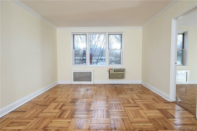 2 Sadore Lane 2E, Yonkers, NY 10710