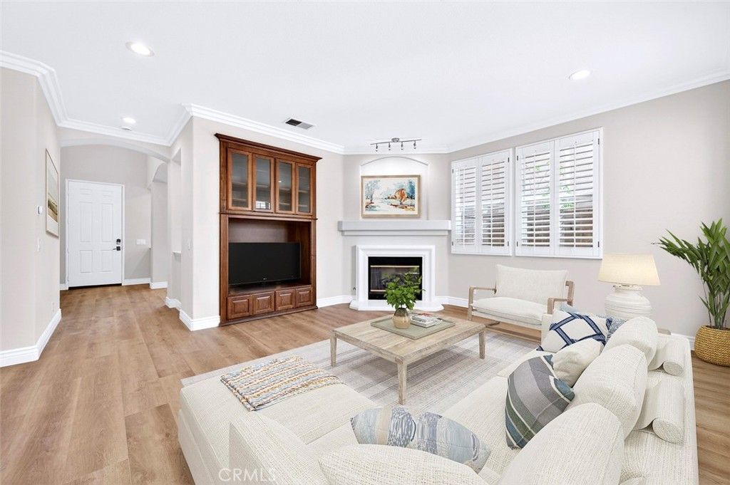 Image 11 of property listing at 7 Three Rivers, Irvine, CA 92602