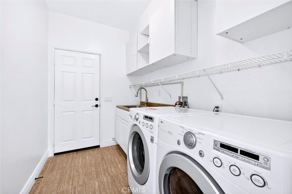 Image 37 of property listing at 7 Three Rivers, Irvine, CA 92602