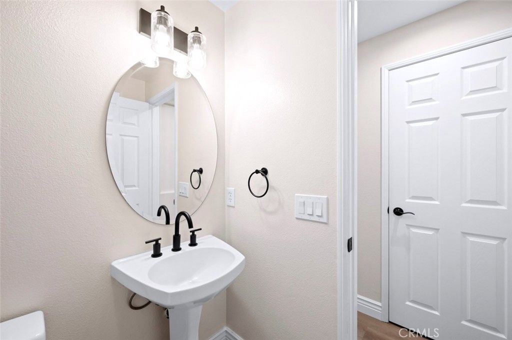 Image 39 of property listing at 7 Three Rivers, Irvine, CA 92602