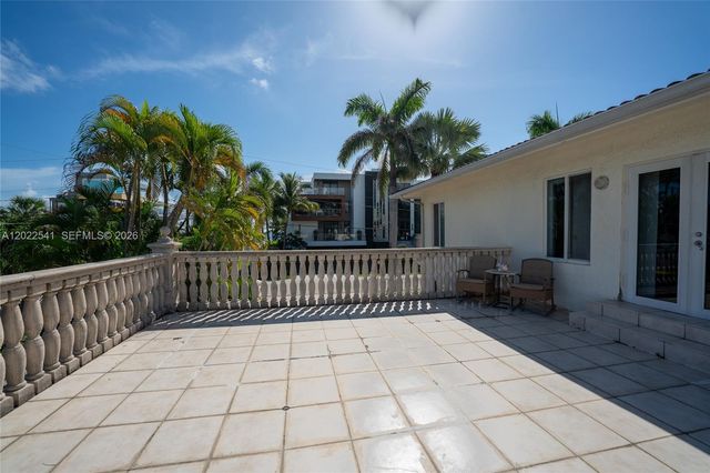 2701 N Atlantic Boulevard, Fort Lauderdale, FL 33308