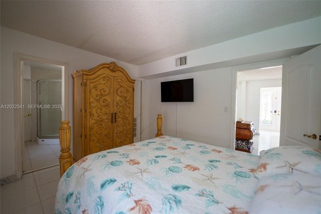 2701 N Atlantic Boulevard, Fort Lauderdale, FL 33308