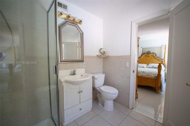 2701 N Atlantic Boulevard, Fort Lauderdale, FL 33308