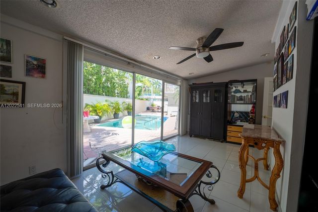 2701 N Atlantic Boulevard, Fort Lauderdale, FL 33308