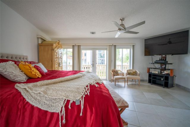 2701 N Atlantic Boulevard, Fort Lauderdale, FL 33308