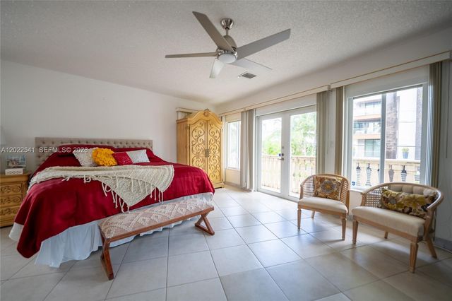 2701 N Atlantic Boulevard, Fort Lauderdale, FL 33308