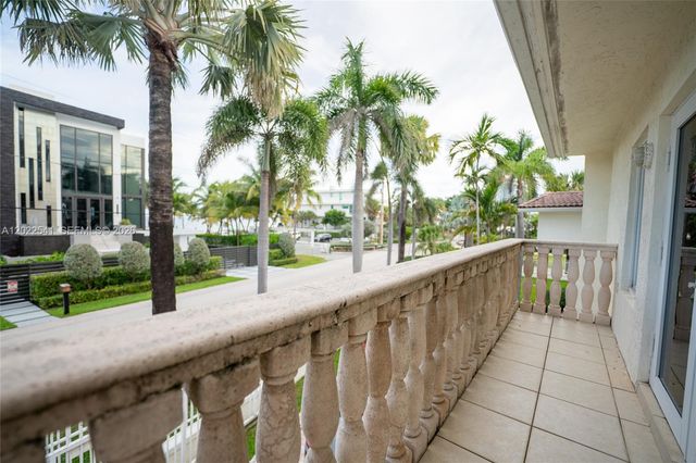 2701 N Atlantic Boulevard, Fort Lauderdale, FL 33308