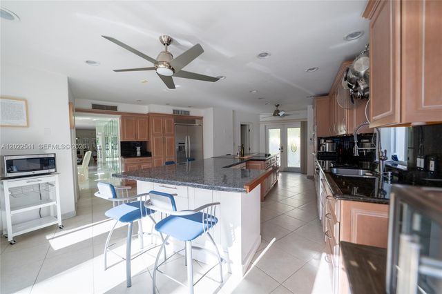 2701 N Atlantic Boulevard, Fort Lauderdale, FL 33308