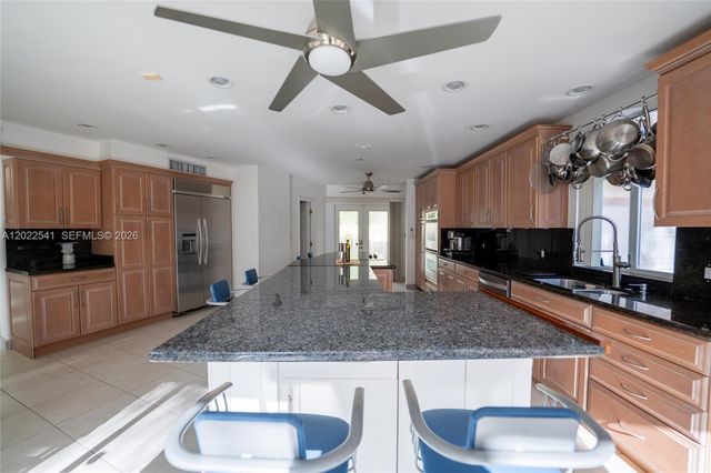2701 N Atlantic Boulevard, Fort Lauderdale, FL 33308